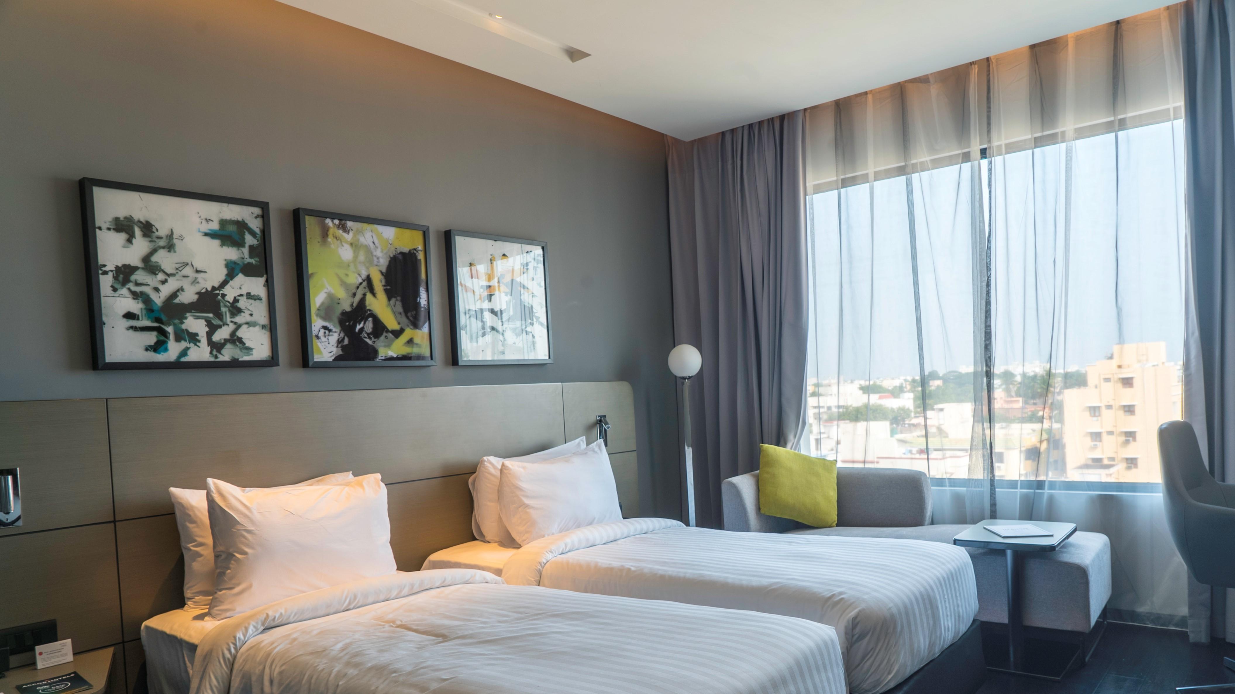 Novotel Chennai Chamiers Road Exterior photo Deluxe Room