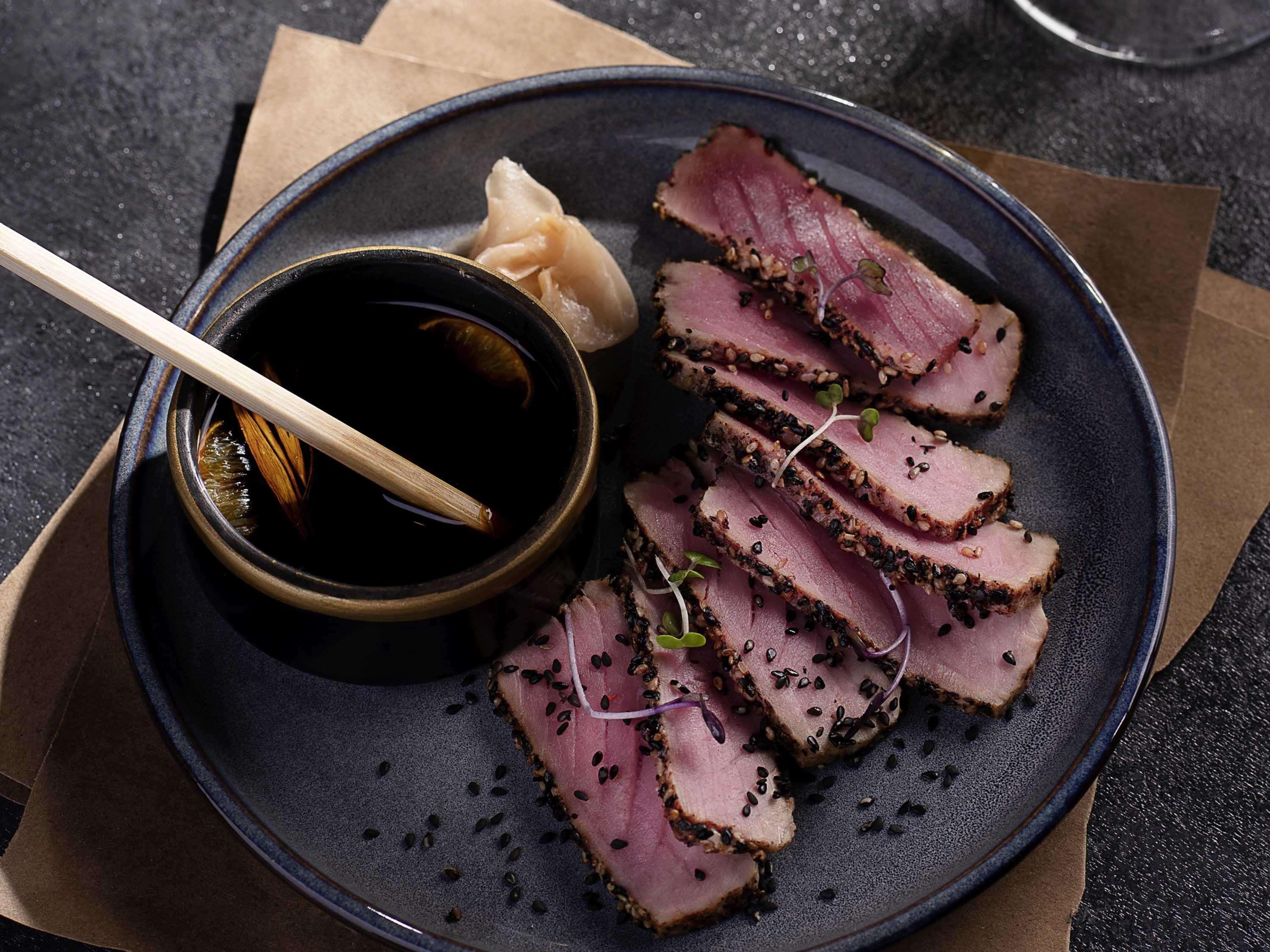 Novotel Chennai Chamiers Road Exterior photo Tuna sashimi