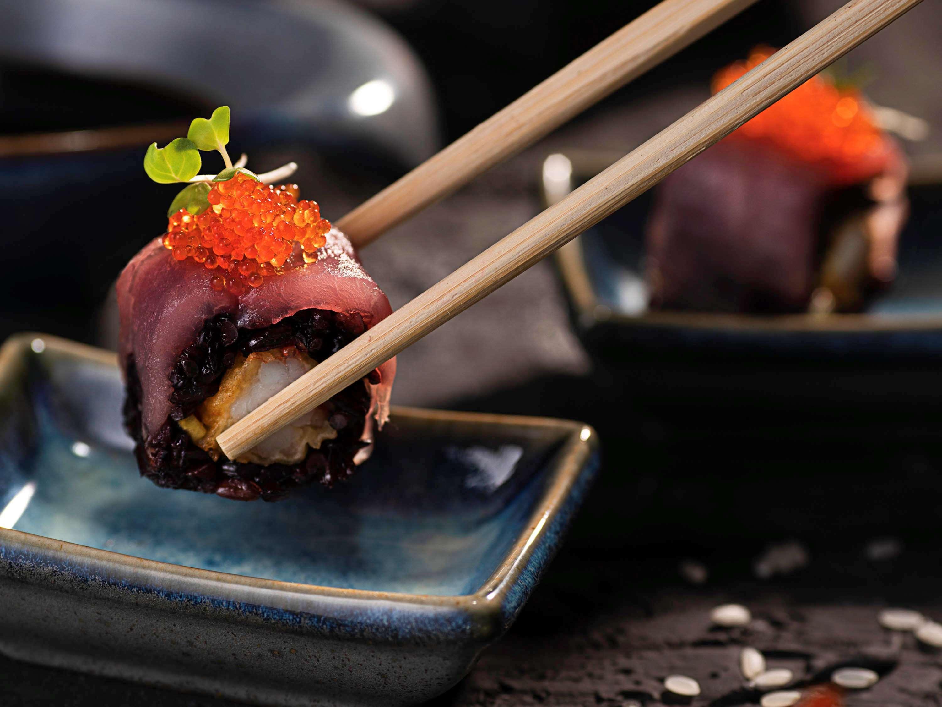 Novotel Chennai Chamiers Road Exterior photo Sushi